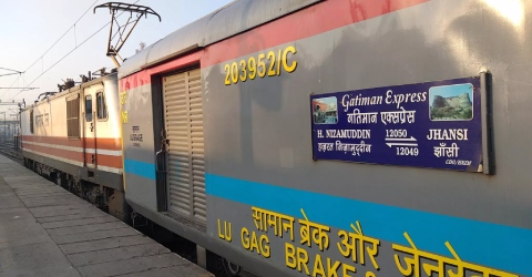 Same-day Agra Tour By Gatimaan Express
