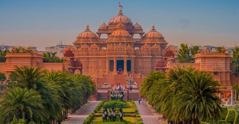 Delhi Temple and Spiritual Sites Day Tour – 6 Hours